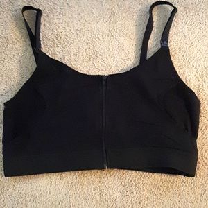 Adjustable nursing/pumping bra with zipper front